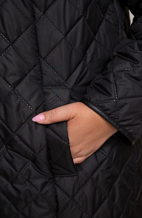 Jachetă neagră cu motiv în relief