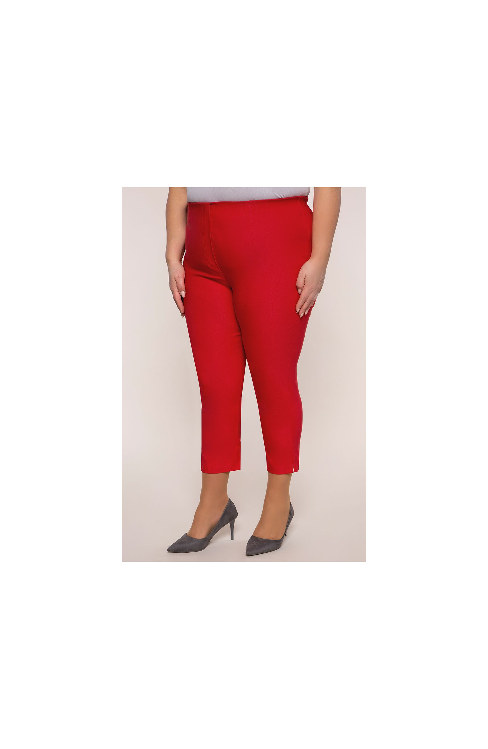 Pantaloni trei sferturi culoare roșie