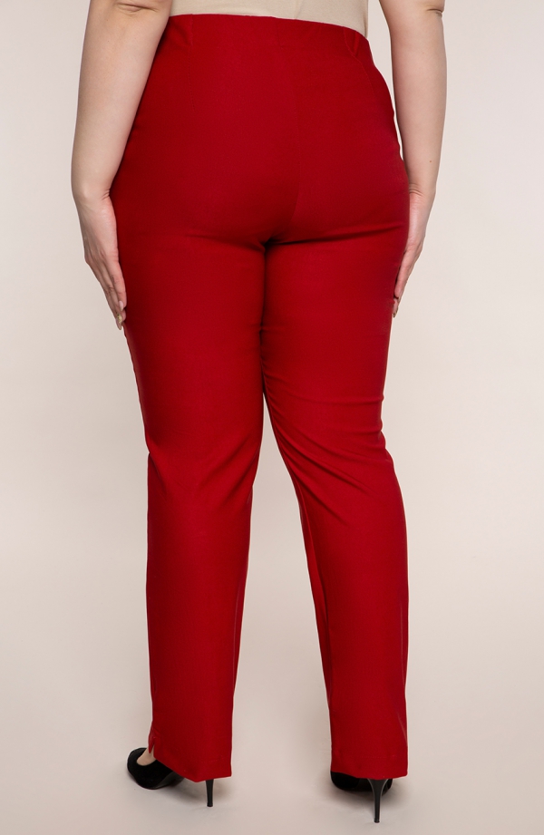 Dłuższe proste spodnie plus size dla puszystych w kolorze maku